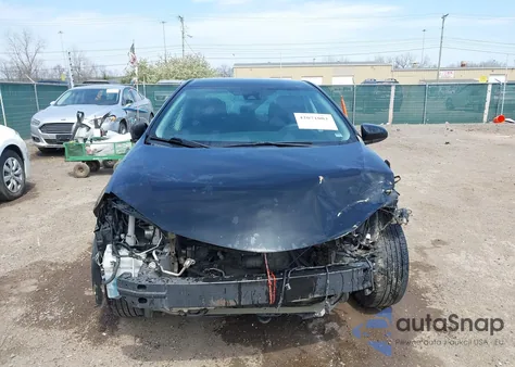 2018 Toyota Corolla Le из США, поврежденный, VIN 5YFBURHE3JP755801